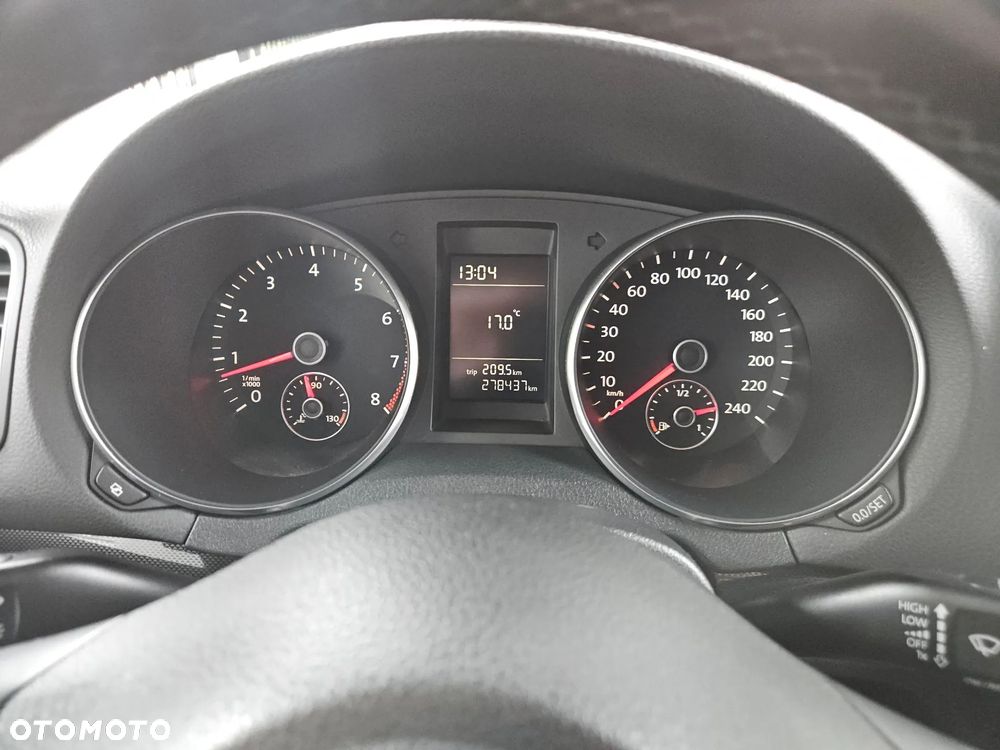 Volkswagen Golf 1.6 Comfortline - 15