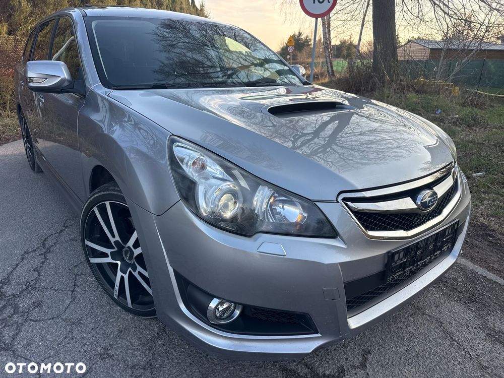 Subaru Legacy 2.5i GT - 2