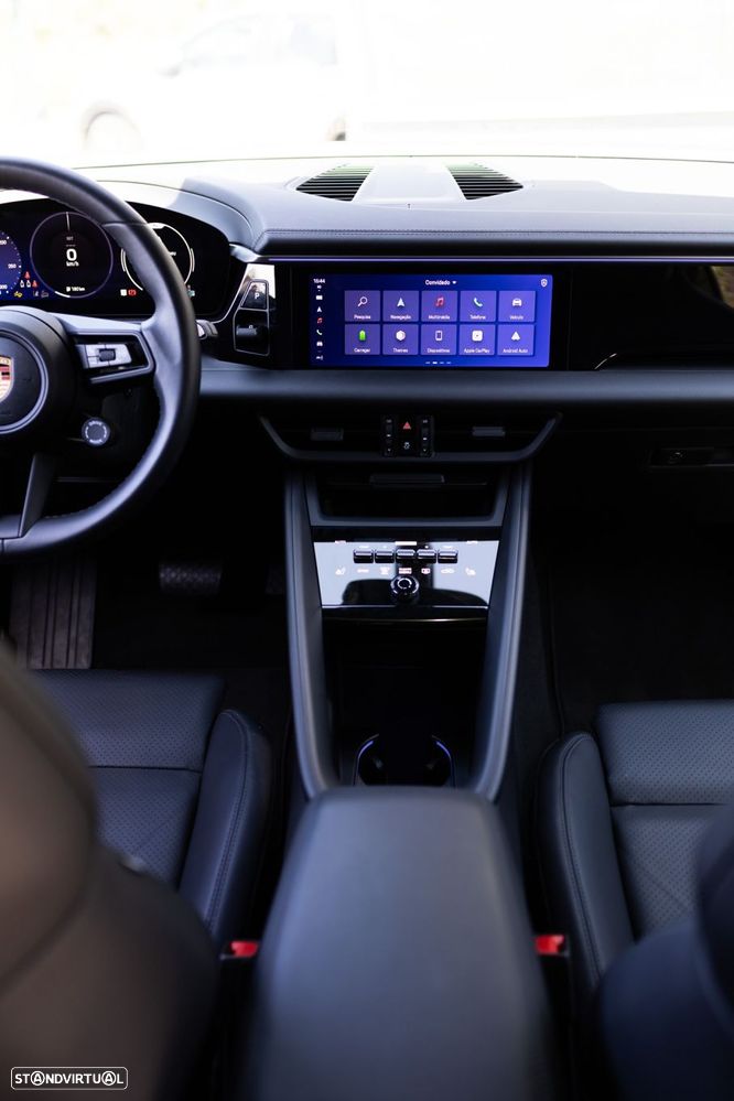 Porsche Macan Electric 4 - 39