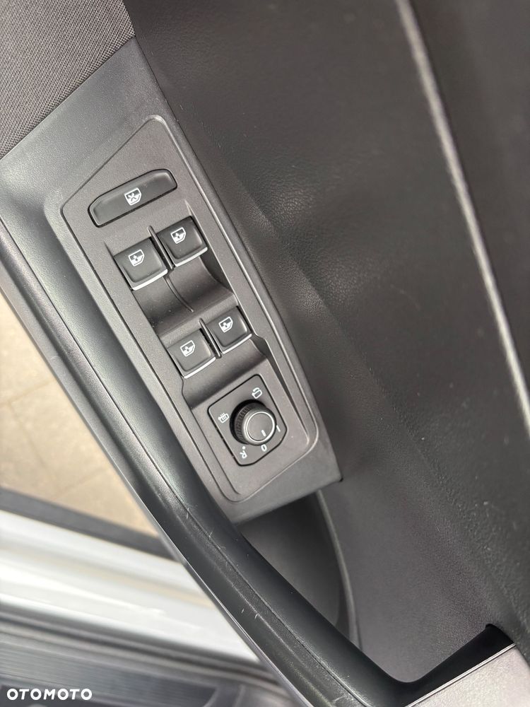 Volkswagen T-Roc 1.0 TSI OPF UNITED - 16