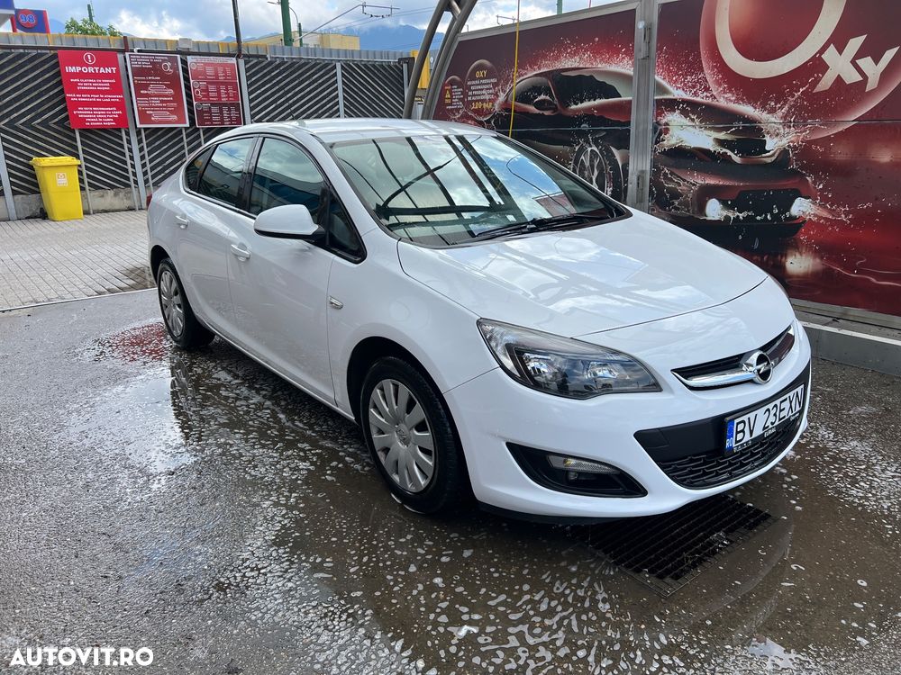 Opel Astra 1.4 Turbo ECOTEC Enjoy - 1