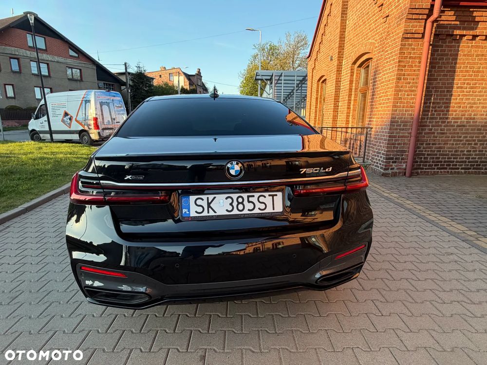 BMW Seria 7 750Ld xDrive sport - 22