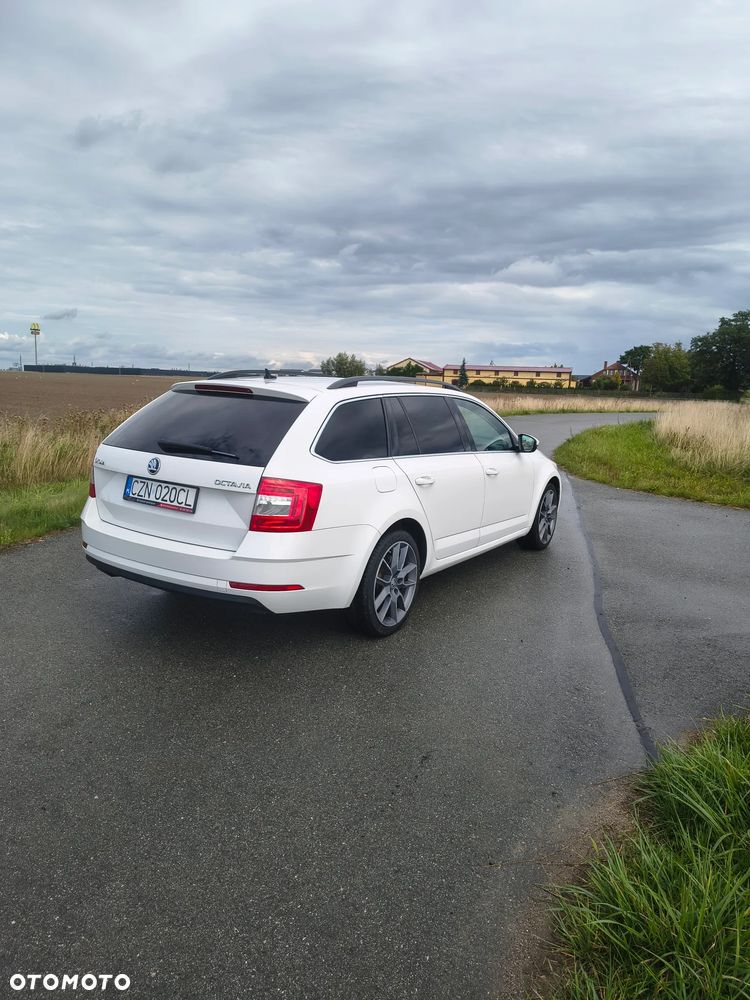 Skoda Octavia 2.0 TDI Style DSG - 4