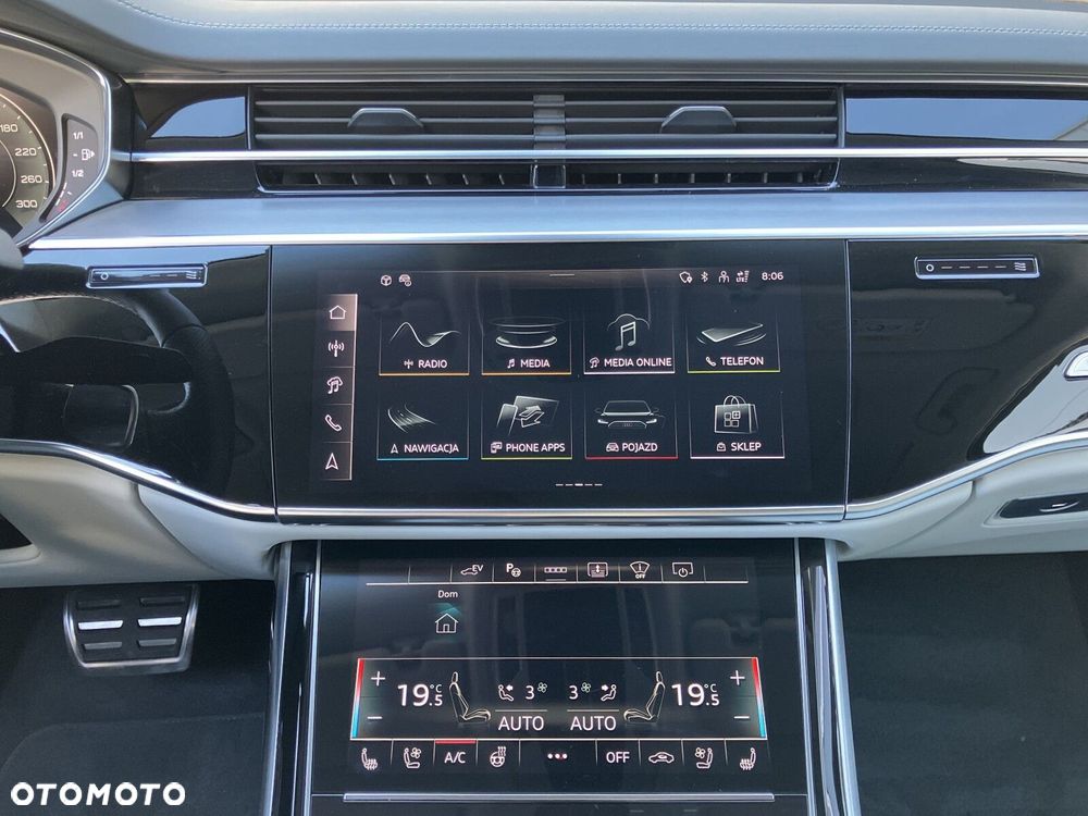 Audi A8 - 24