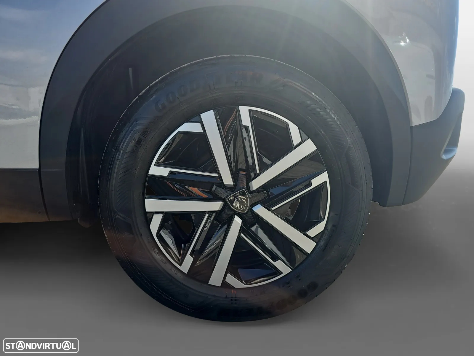 Peugeot e-2008 54 kWh Active - 16