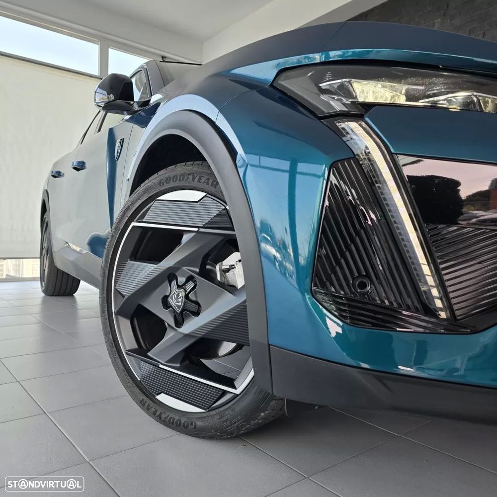 Peugeot 408 1.6 Hybrid GT e-EAT8 - 33