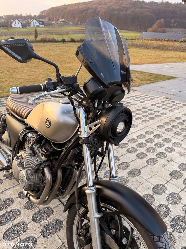 Yamaha XJ - 8