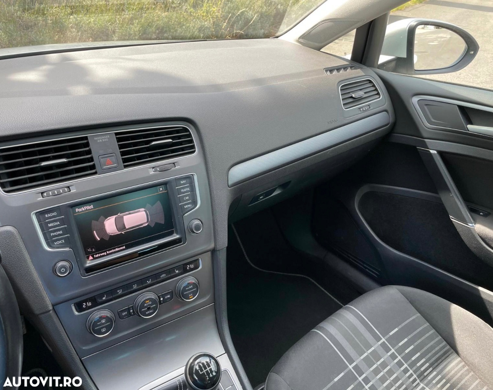 Volkswagen Golf 1.4 TSI BlueMotion Technology Lounge - 9