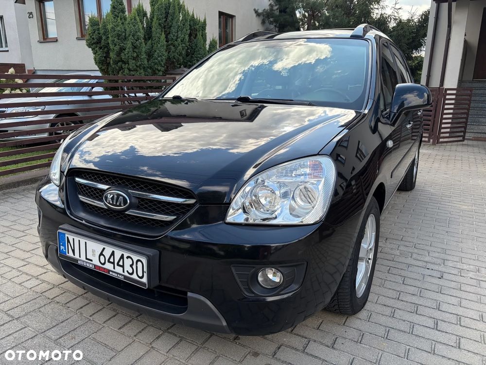 Kia Carens - 5