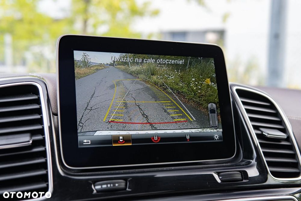 Mercedes-Benz GLE 350 d 4-Matic - 23
