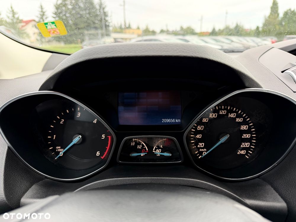 Ford Kuga - 16