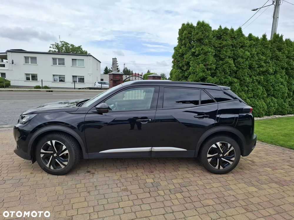 Peugeot 2008 PureTech 130 EAT8 GT - 4