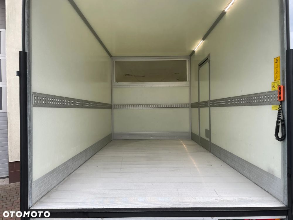 Renault Master Izoterma Winda - 13