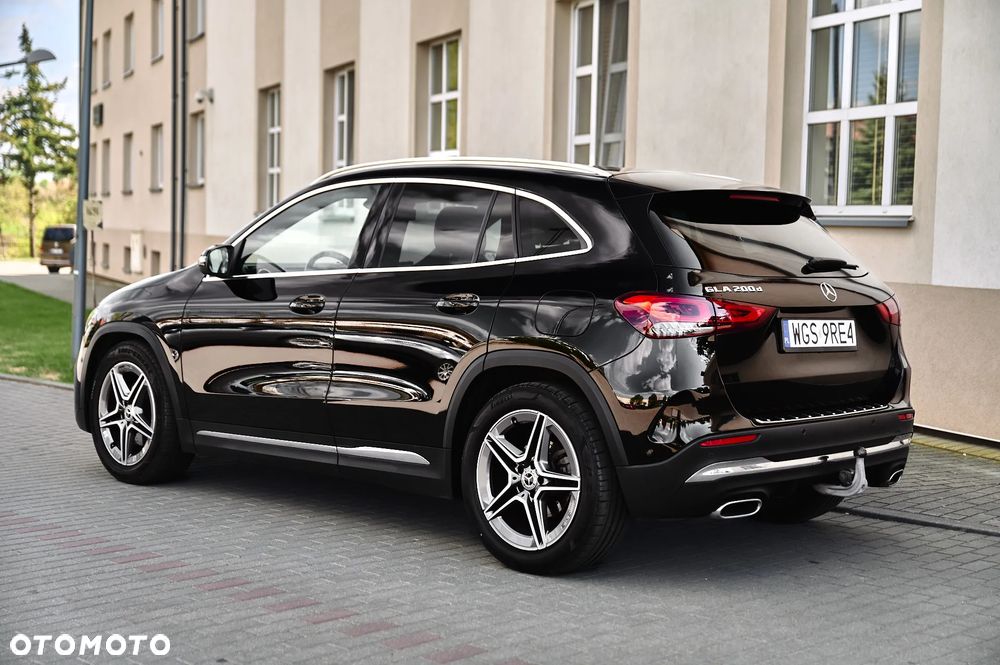 Mercedes-Benz GLA 200 d 8G-DCT AMG Line - 6