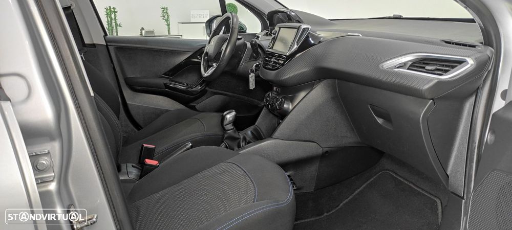 Peugeot 208 1.2 PureTech Style - 7