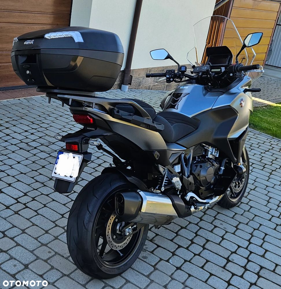 Honda NT - 8
