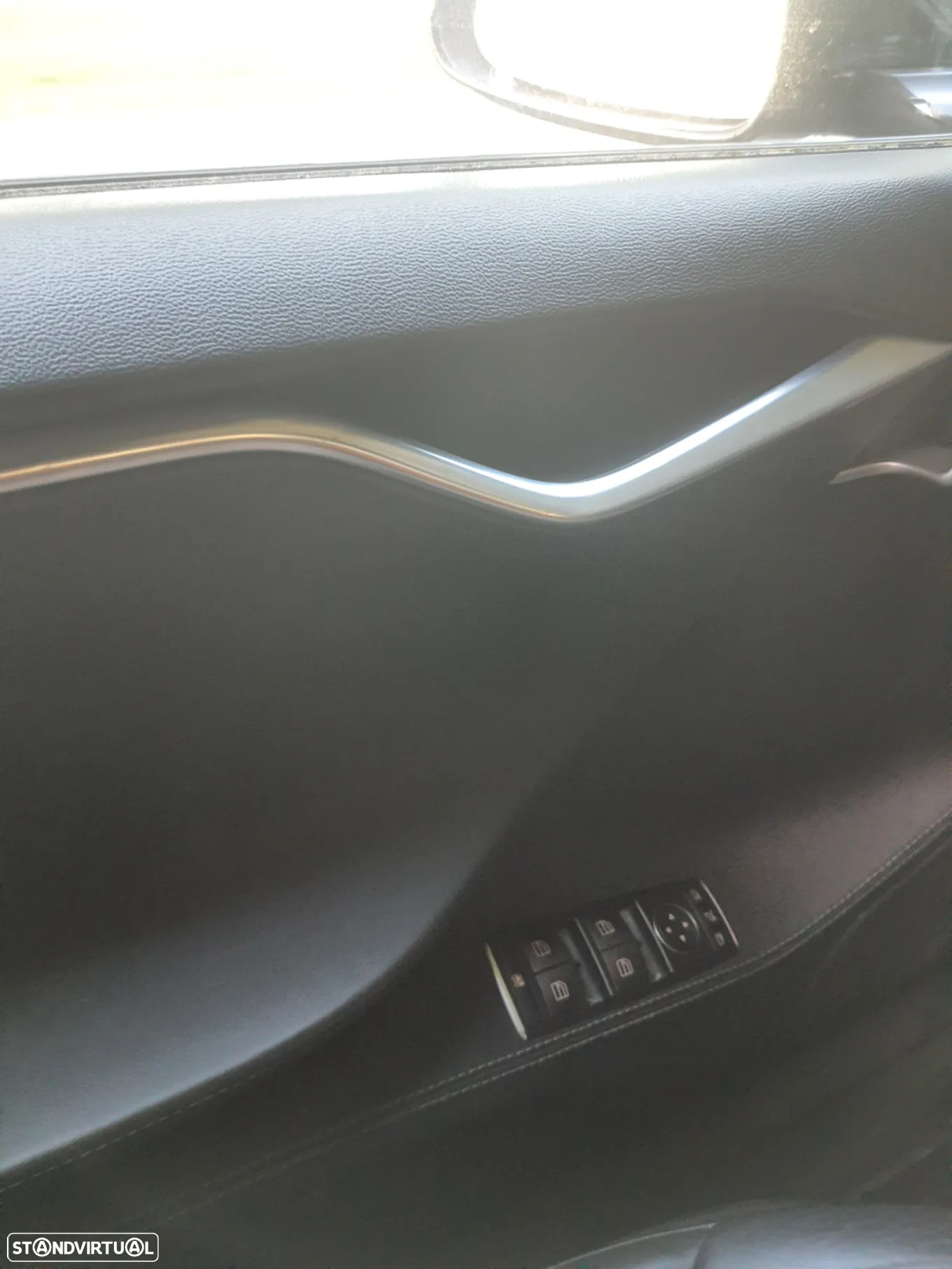 Tesla Model S 85D - 18