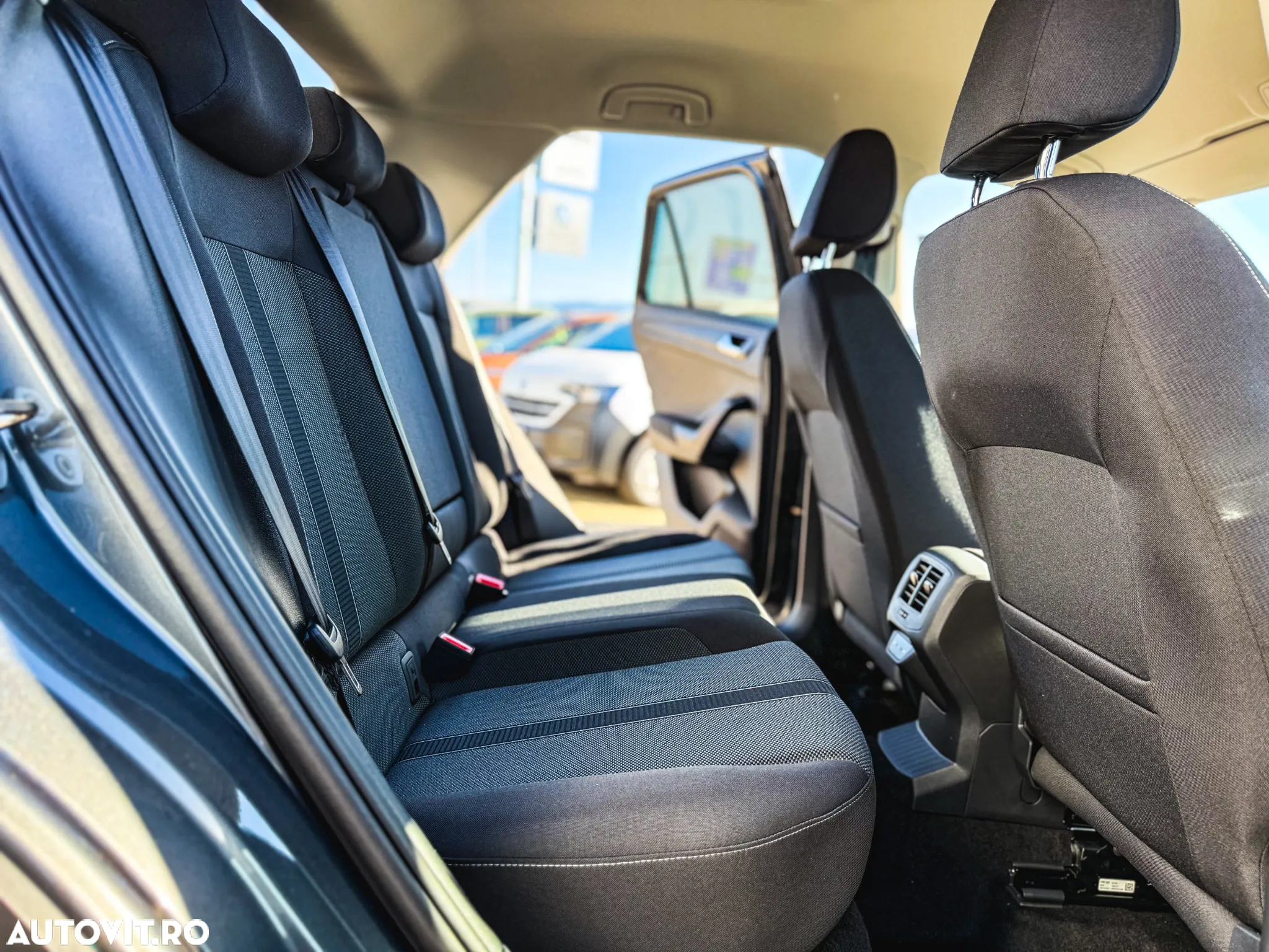 Volkswagen T-ROC 1.5 TSI DSG Life - 20