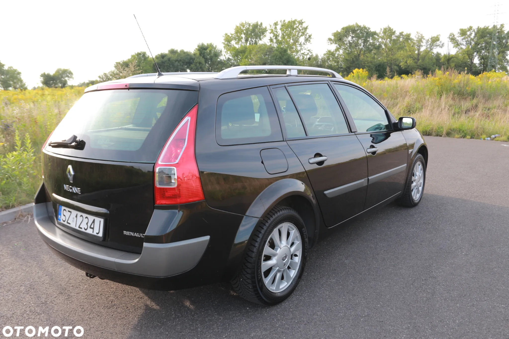 Renault Megane 1.6 Grandtour Exception - 4