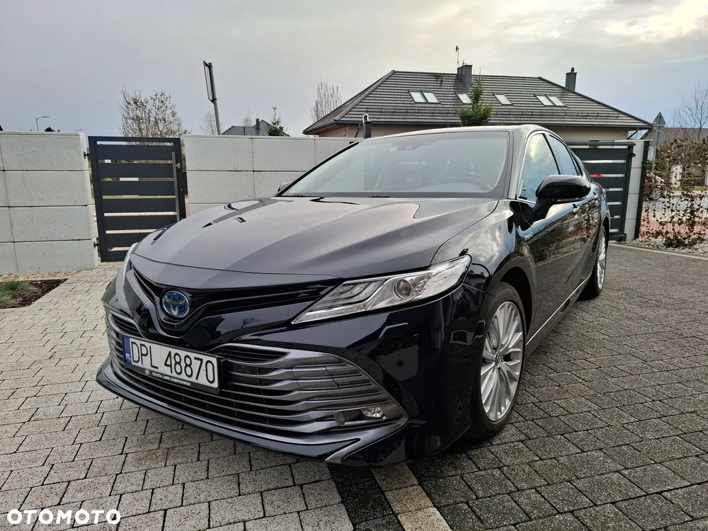 Toyota Camry 2.5 Hybrid Executive CVT - 27