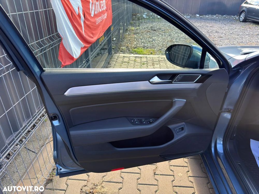 Volkswagen Passat Variant 2.0 TDI SCR 4Motion DSG (BMT) Highline - 11