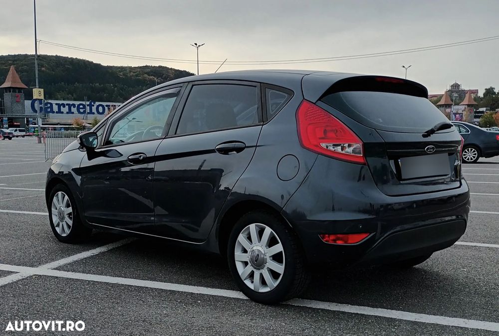 Ford Fiesta - 16