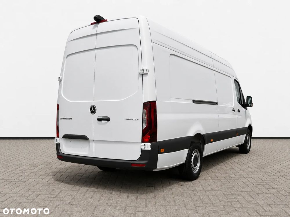 Mercedes-Benz Sprinter - 23