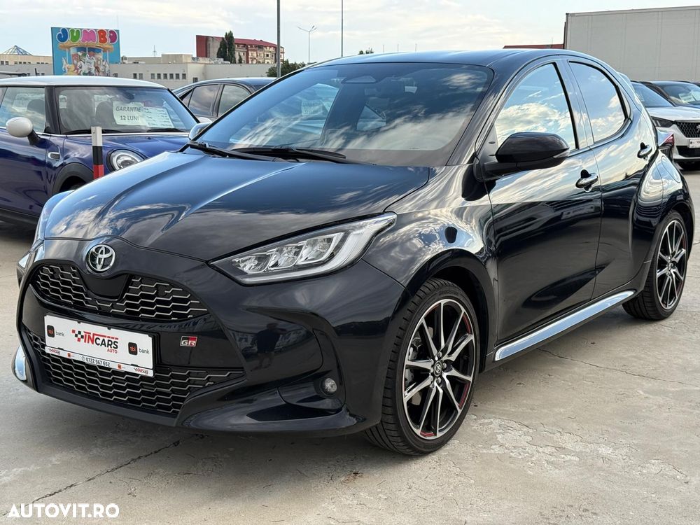 Toyota Yaris 130 1.5 VVT-i GR SPORT - 1