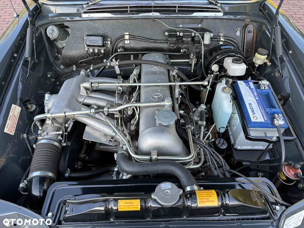 Mercedes-Benz W111 - 6