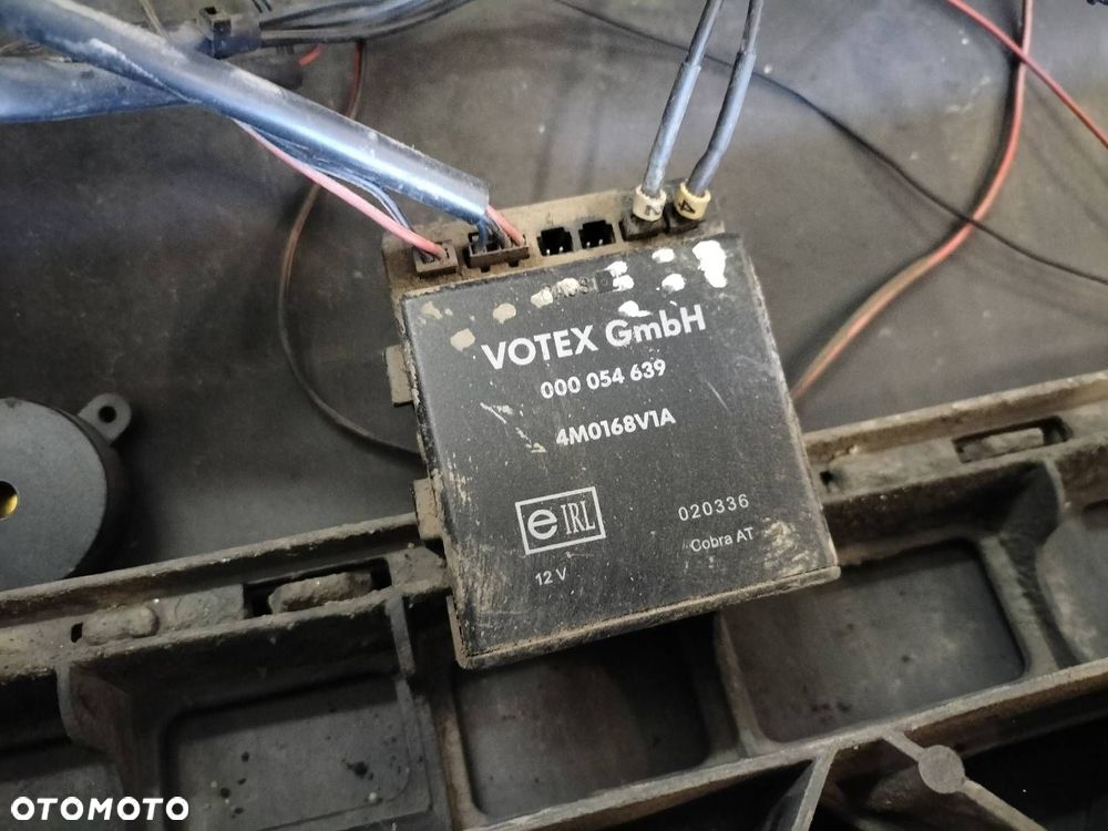 ZDERZAK TYŁ CZUJNIKI PARKOWANIA MODUŁ AUDI A4 B6 KOMBI LX7Z 4M0168V1A - 10