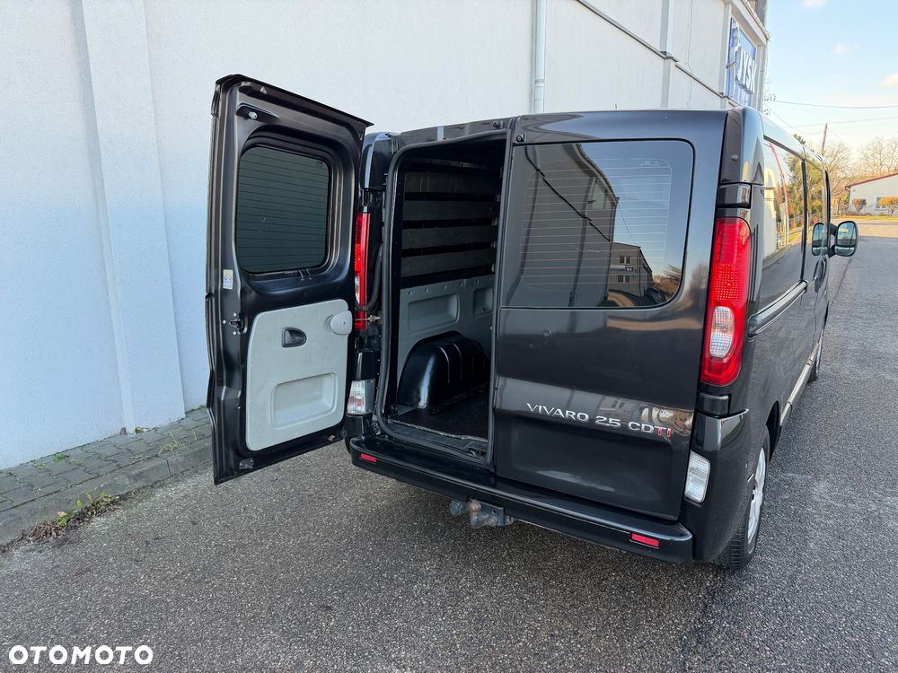 Opel Vivaro LONG - 32