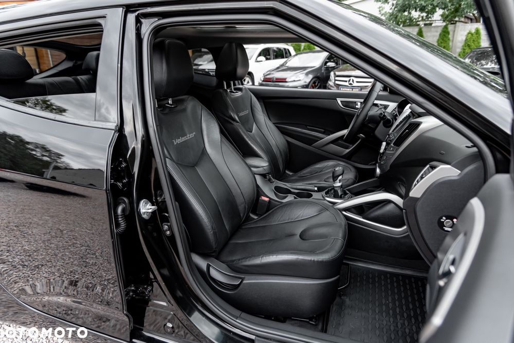 Hyundai Veloster 1.6 GDI Premium - 28