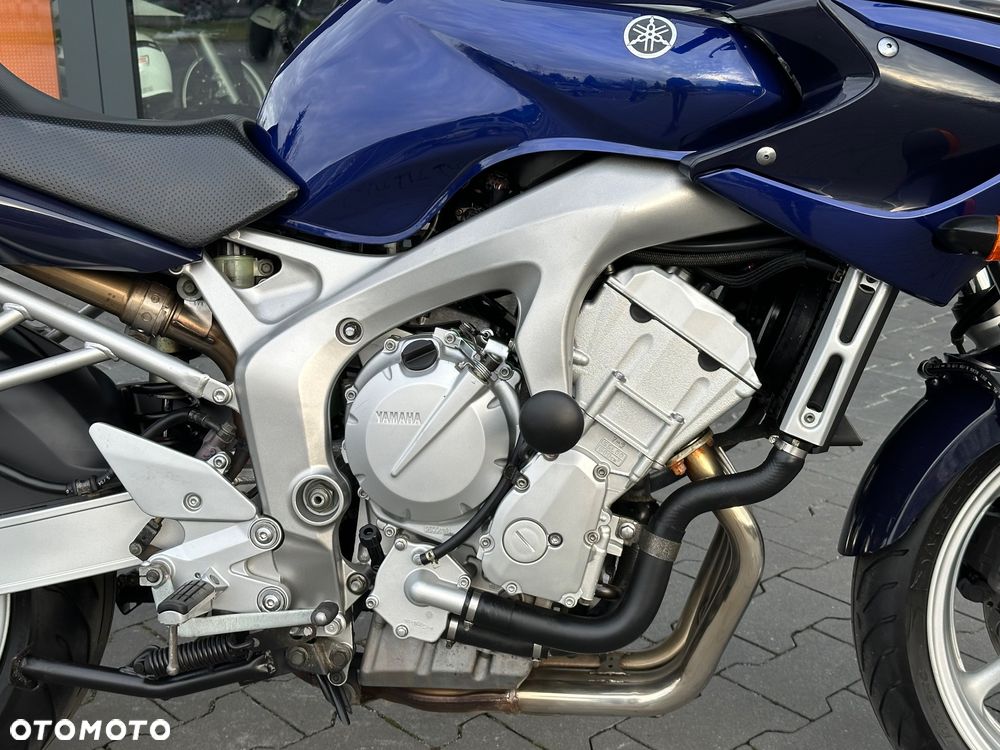 Yamaha FZ6 - 7