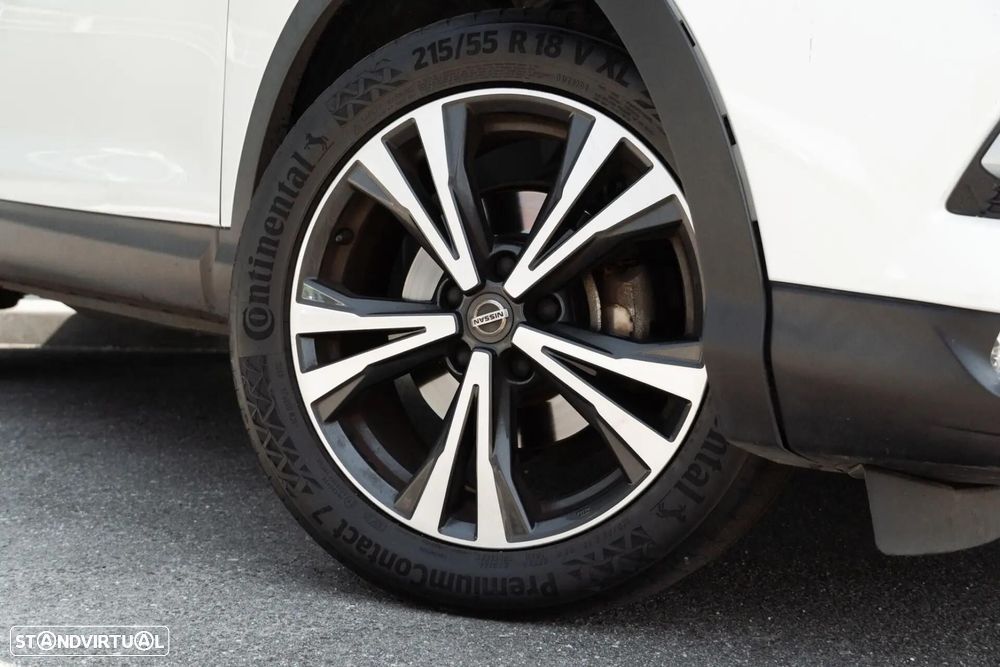 Nissan Qashqai 1.5 dCi N-Connecta J18 - 25
