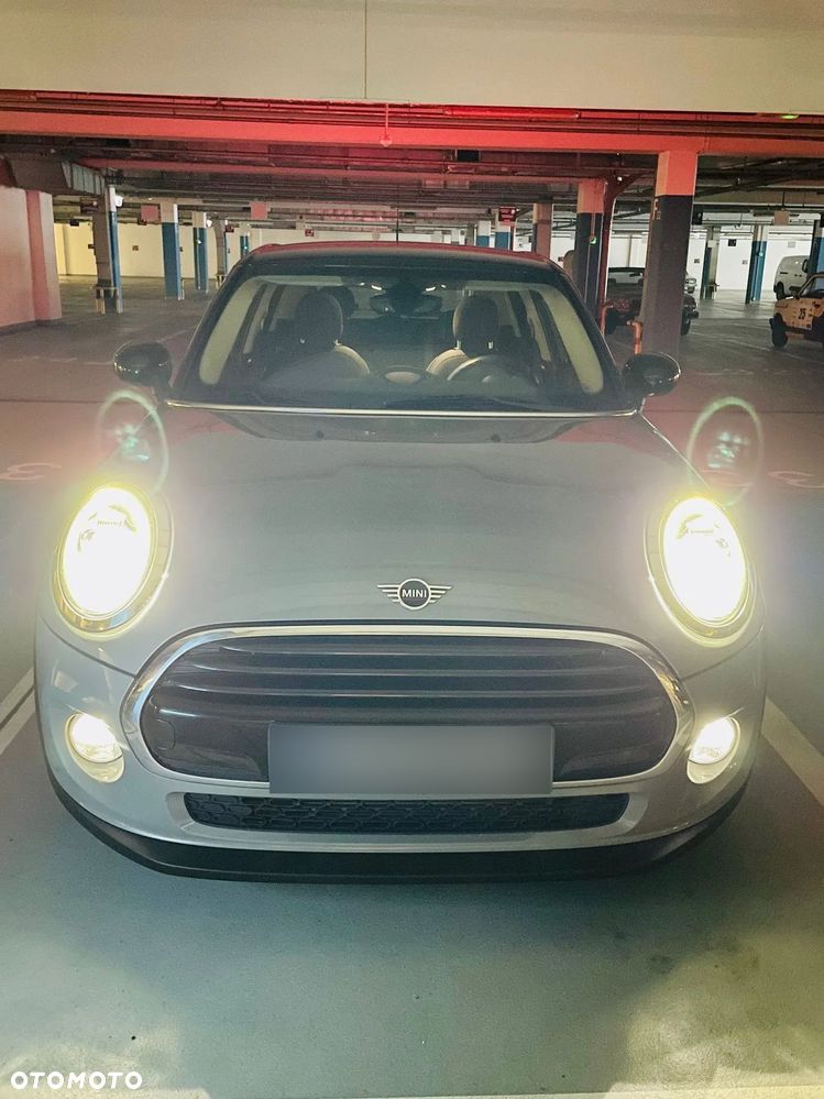 MINI Cooper Standard - 8