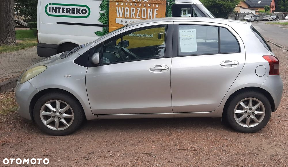 Toyota Yaris - 3