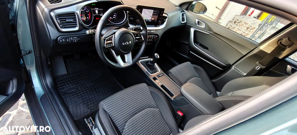 Kia XCeed 1.5 T-GDI 6MT City - 17