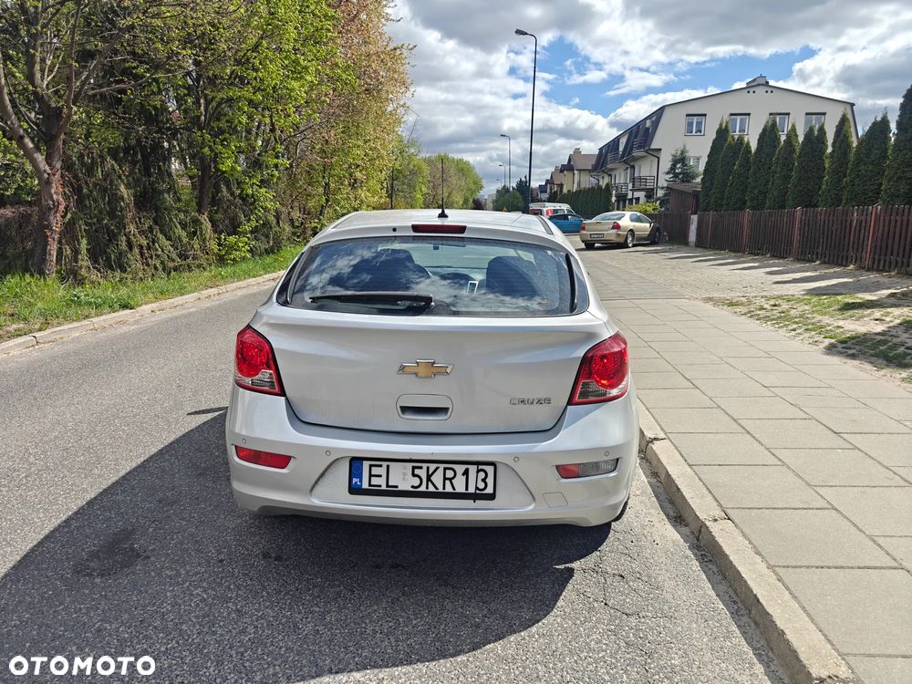 Chevrolet Cruze 1.8 LTZ+ - 8