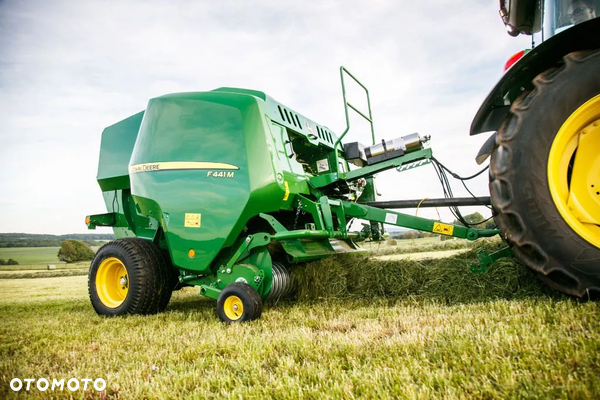 JOHN DEERE F441M WAŁ PODBIERACZ ROLKA ROTOR WALEC,TRYB,ŁAŃCUCHY