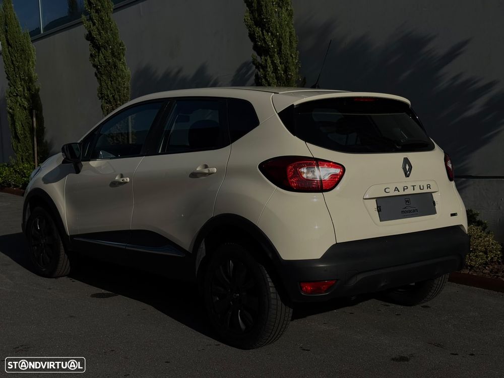 Renault Captur - 21