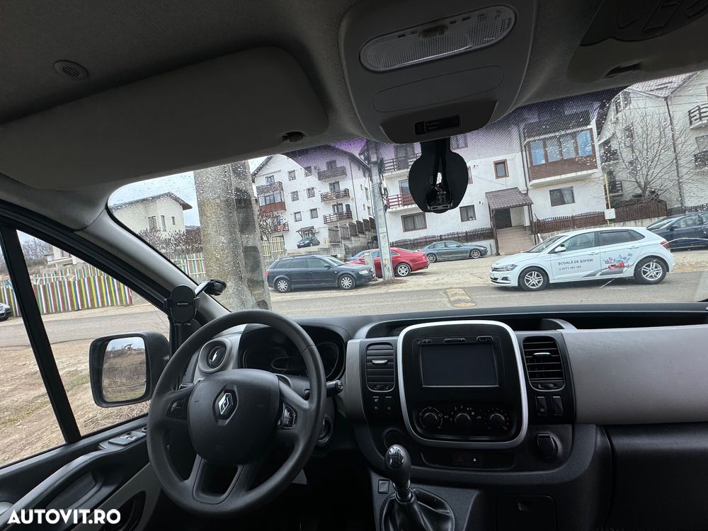 Renault Trafic - 8
