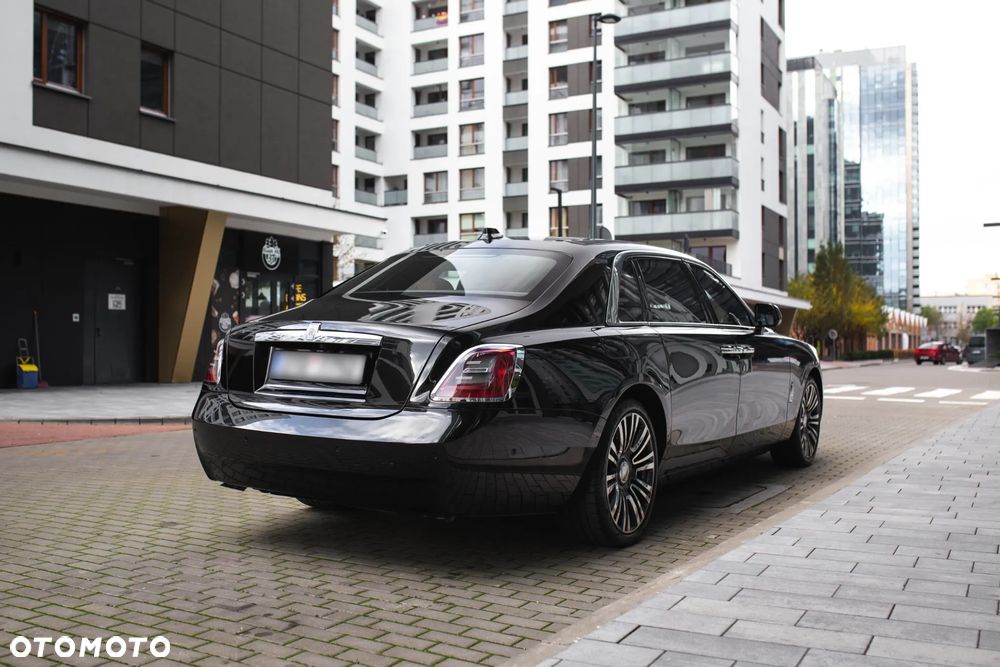 Rolls-Royce Ghost - 6