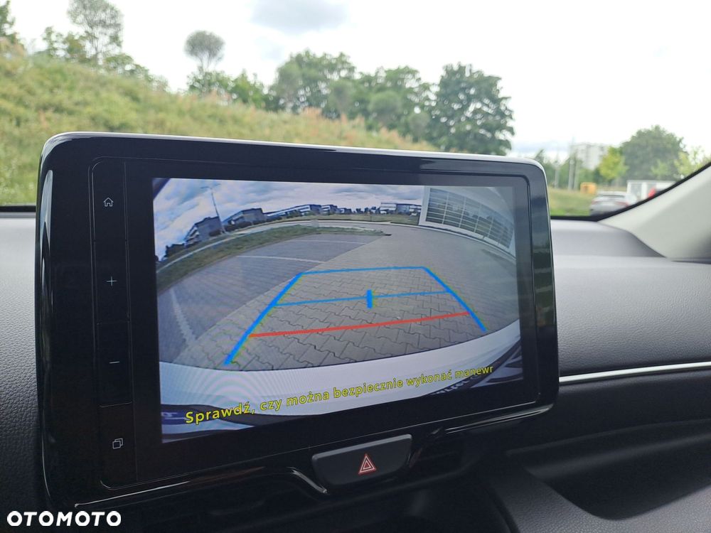 Toyota Yaris - 22