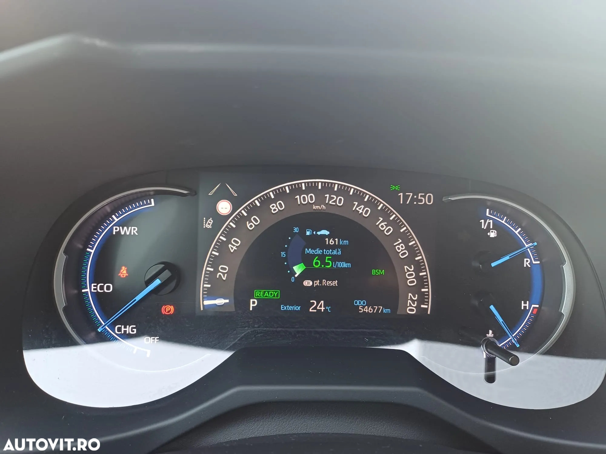 Toyota RAV4 2.5 Hybrid VVT-iE 4x4 Luxury - 17