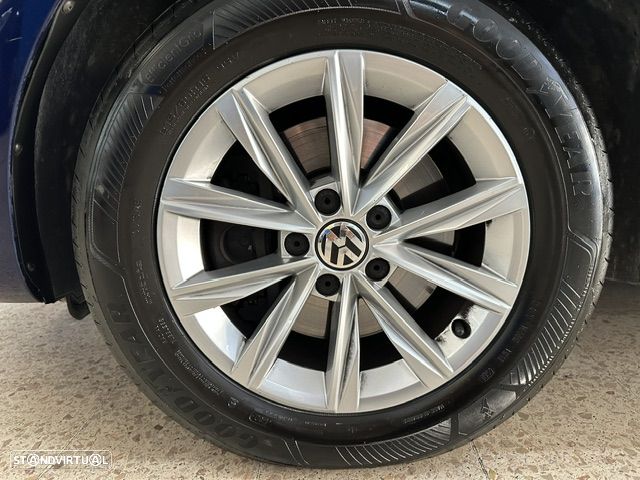 VW Sharan 1.4 TSI Confortline DSG - 39