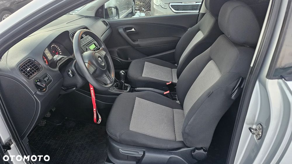 Volkswagen Polo 1.2 Comfortline - 12