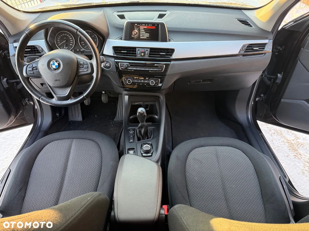 BMW X1 xDrive18d xLine - 14