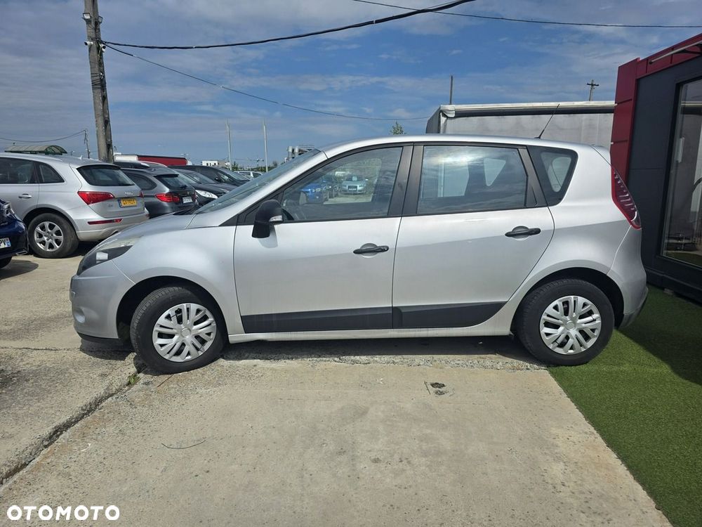 Renault Scenic - 8
