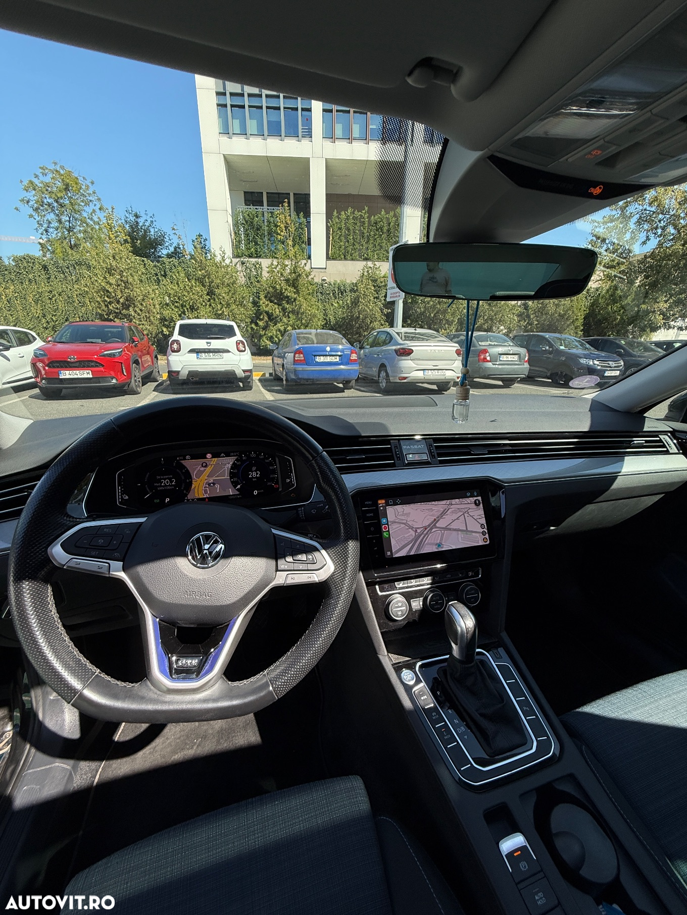 Volkswagen Passat - 2