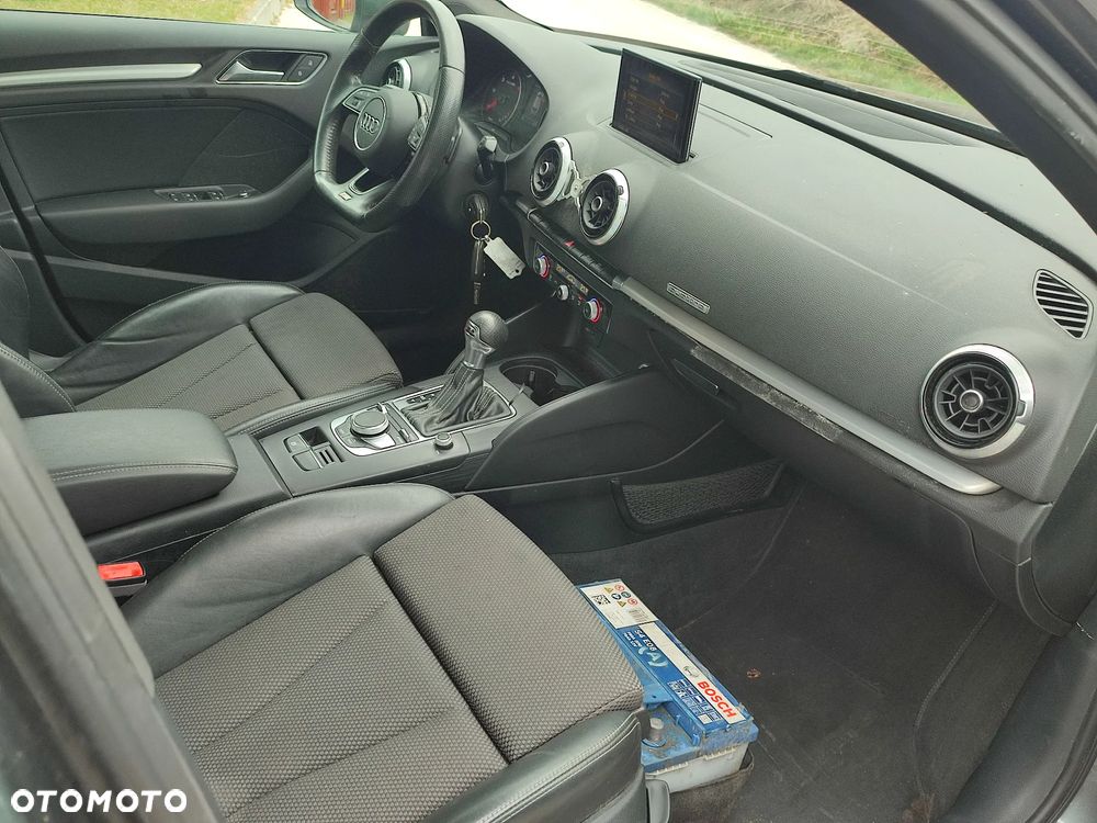 Audi A3 Sportback 2.0 TDI (clean diesel) quattro S tronic S line Sportpaket - 14